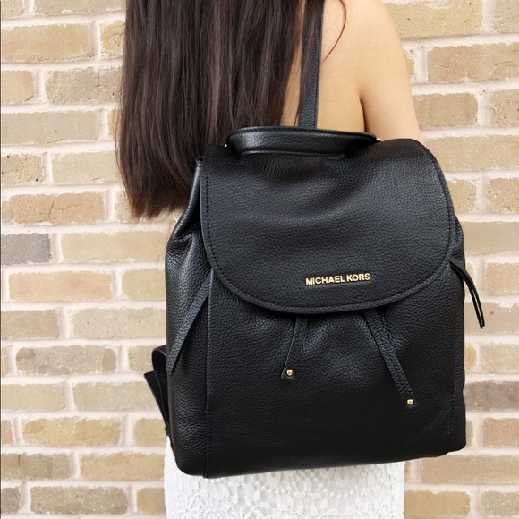 michael kors riley backpack medium